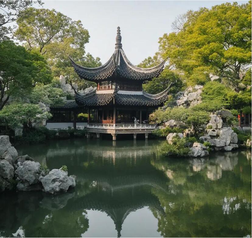 湖北初夏餐饮有限公司